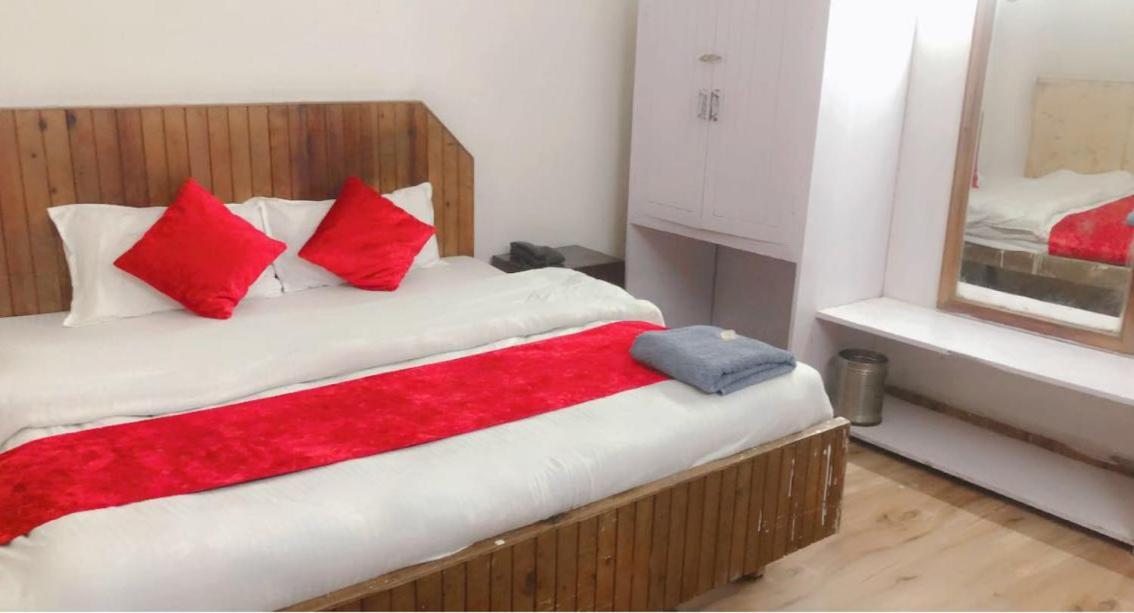 Hotel Hadimba Palace - Near Mall Road Manāli Εξωτερικό φωτογραφία